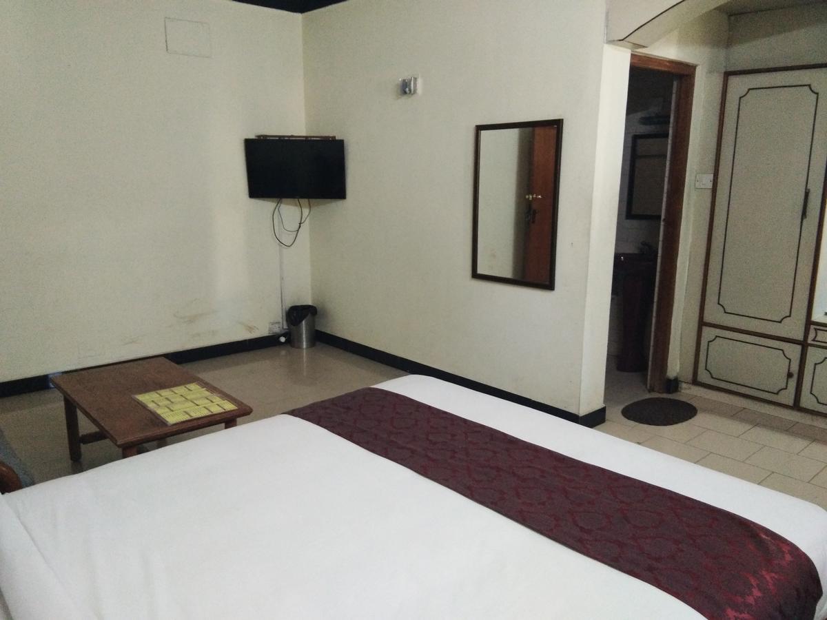 Hotel Jaysanthi Udagamandalam Exterior foto